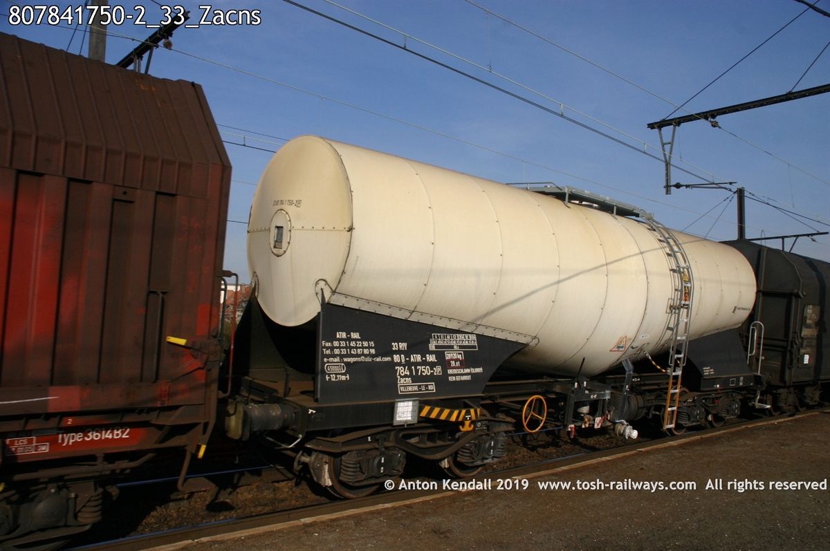807841750-2_33_Zacns.jpg